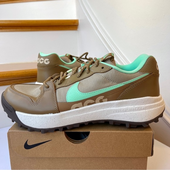 NWT Nike ACG Lowcate Athletic Trail Shoes Unisex Green / Brown - Picture 4 of 13